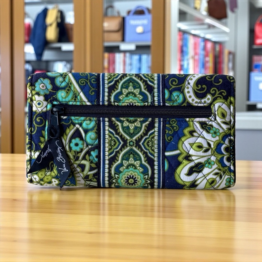 Vera Bradley Women's Zip Wallet Blue Floral Rhythm and Blues - Picture 2 of 5